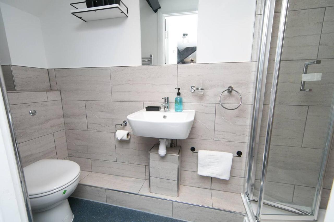Pass The Keys Modern En-Suite Room In Country Pubrestaurant 2 Llanddona Extérieur photo