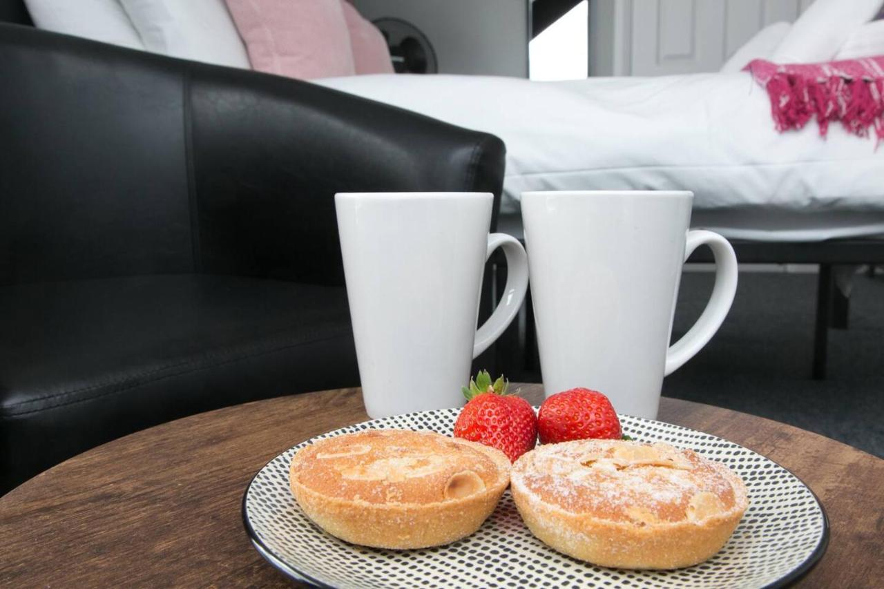 Pass The Keys Modern En-Suite Room In Country Pubrestaurant 2 Llanddona Extérieur photo