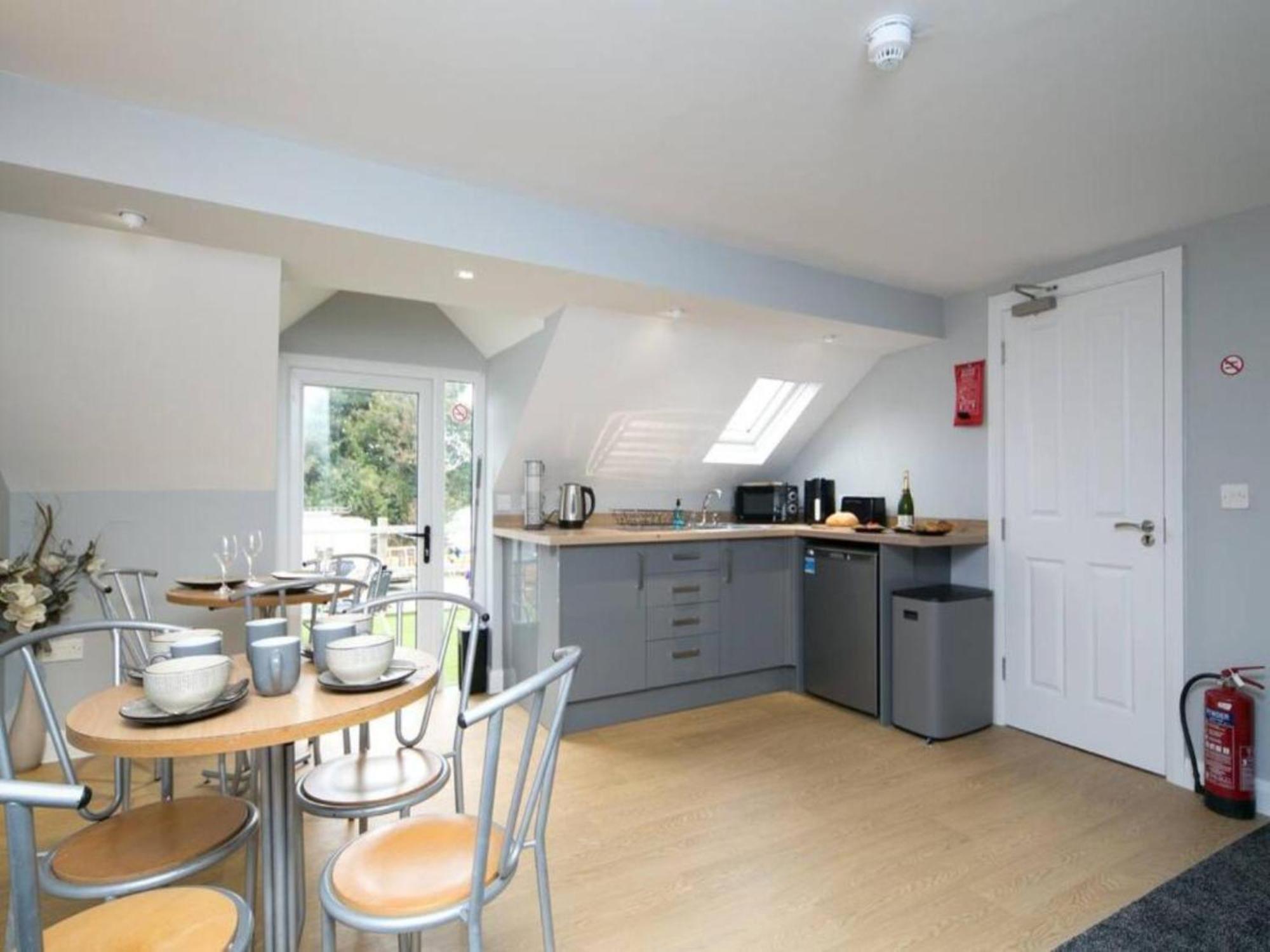 Pass The Keys Modern En-Suite Room In Country Pubrestaurant 2 Llanddona Extérieur photo